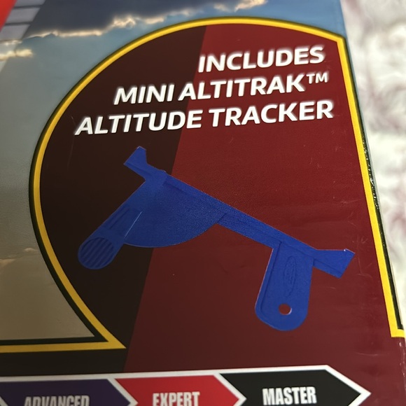 Estes Rocket Science Flying Model Rocket - Picture 3 of 3